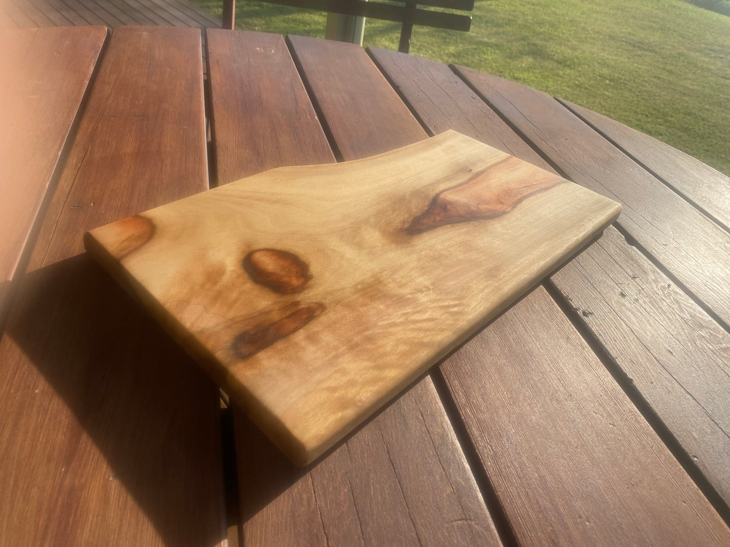 The Camphor Essence – Natural Edge Cutting Board