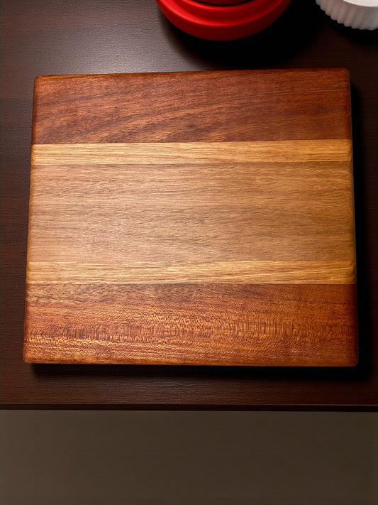 The Harmony Line – Mixed Hardwood Chopping Board