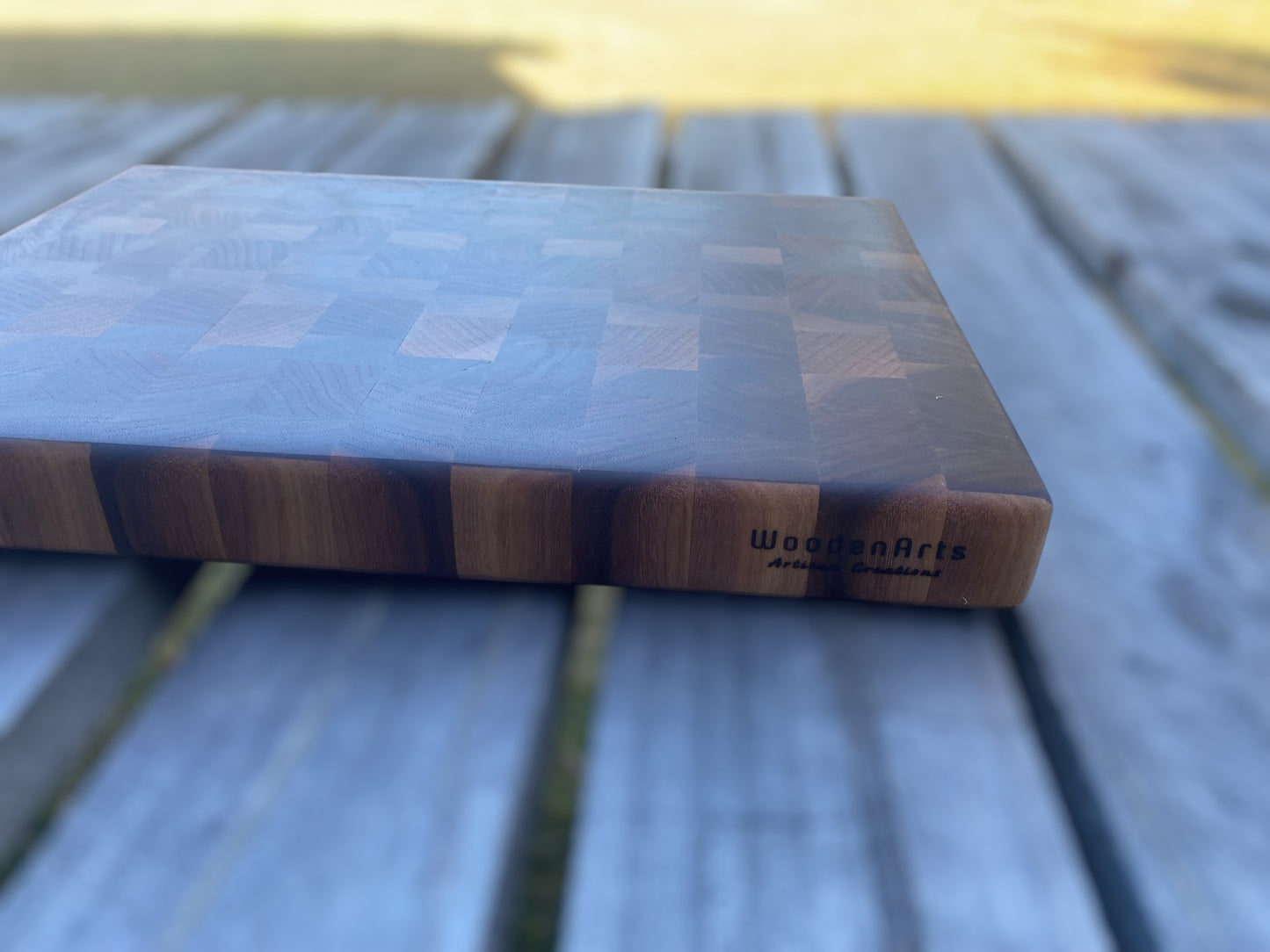 Vero - Walnut End grain chopping board