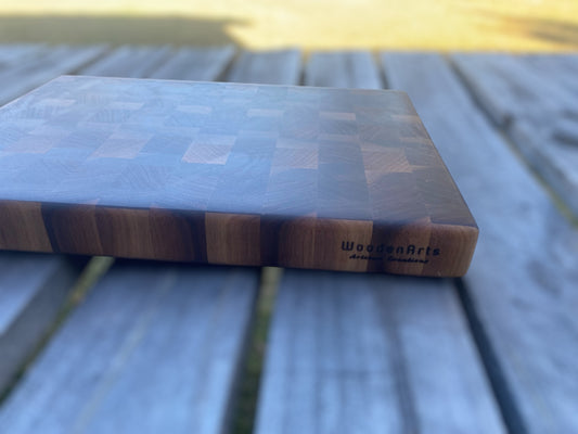 Vero - Walnut End grain chopping board