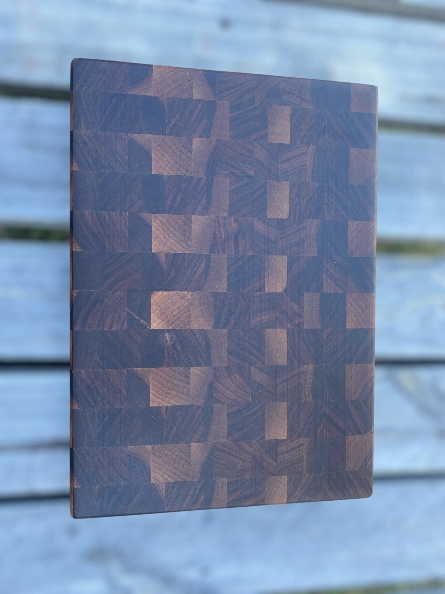 Vero - Walnut End grain chopping board