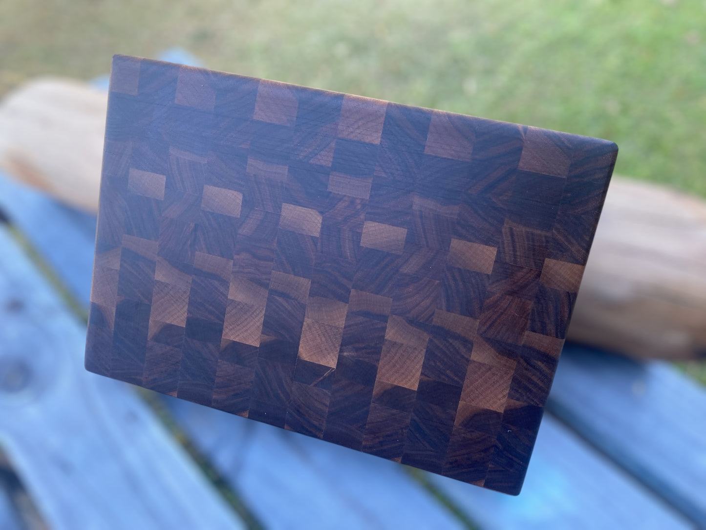 Vero - Walnut End grain chopping board